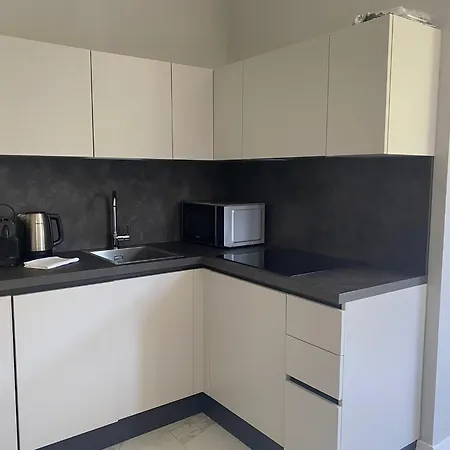La Quiete Lesa Apartment